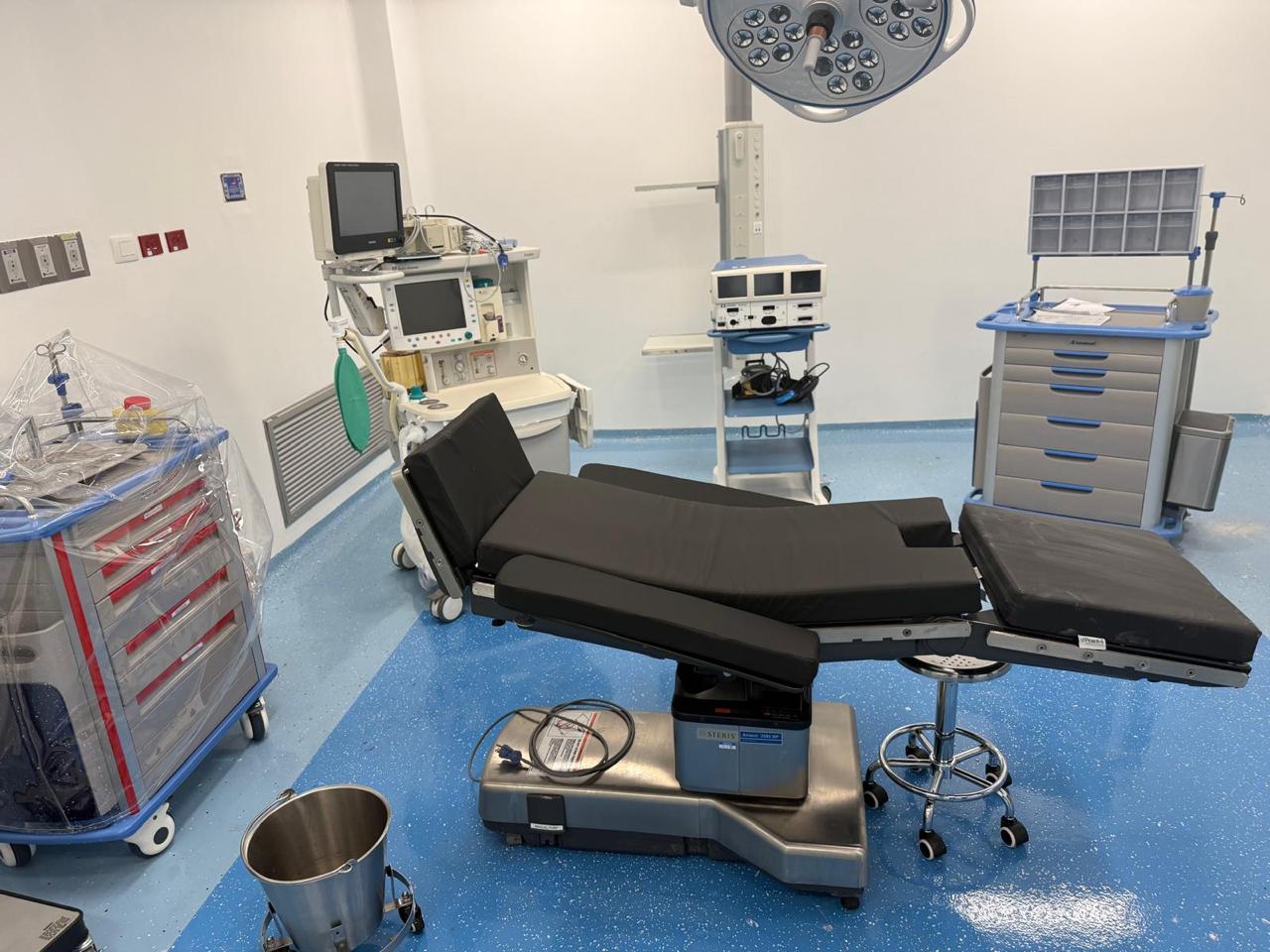 Quirófano hospitalario equipado y certificado por SCH MEDICOS